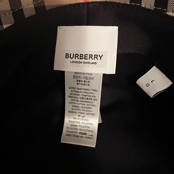 Burberry bucket hat - Picture 2 of 3